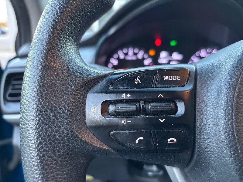 Kia Rio - Thumbnail 16