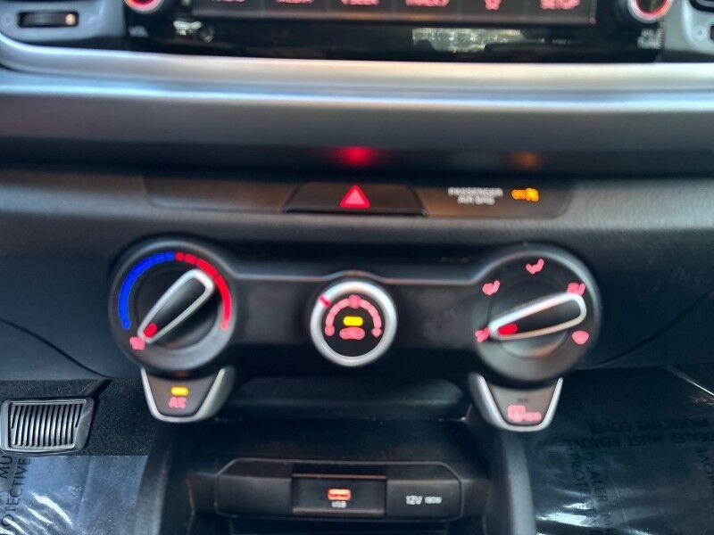 Kia Rio - Thumbnail 18