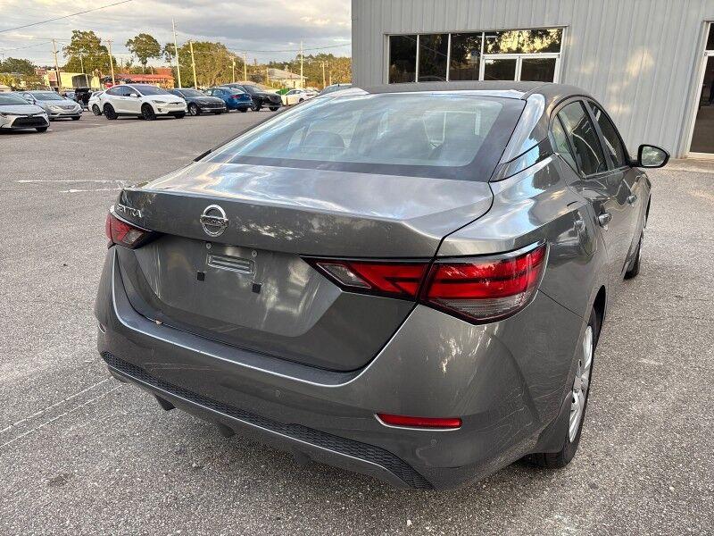 Nissan Sentra - Thumbnail 9