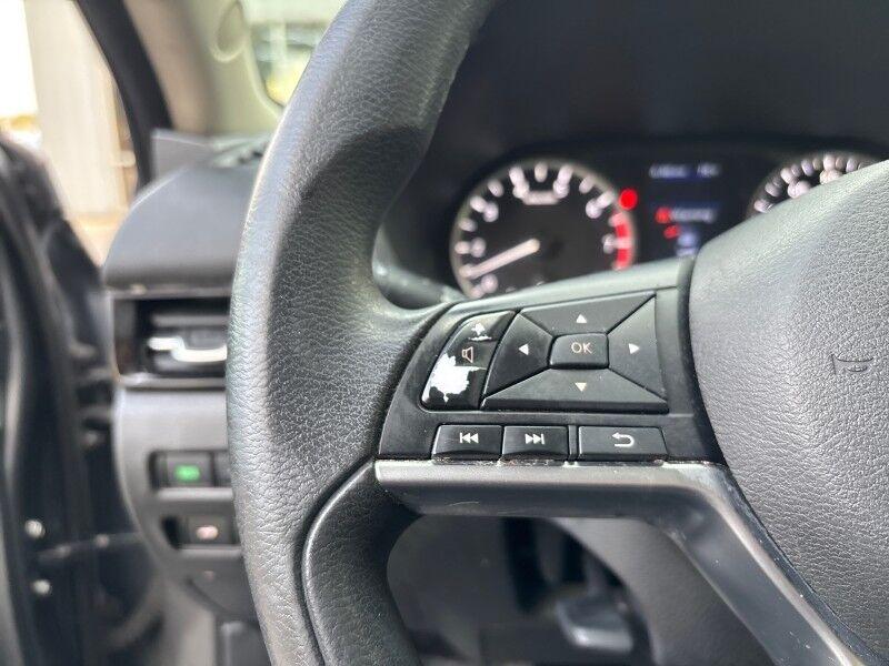 Nissan Sentra - Thumbnail 15