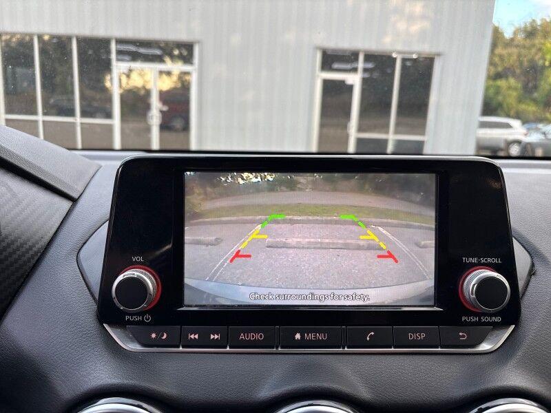 Nissan Sentra - Thumbnail 19