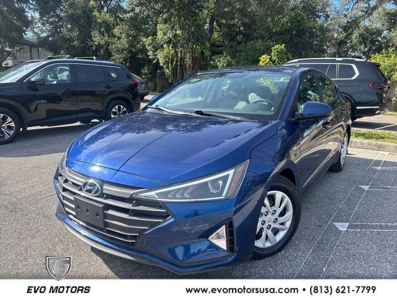 Hyundai Elantra - View 1