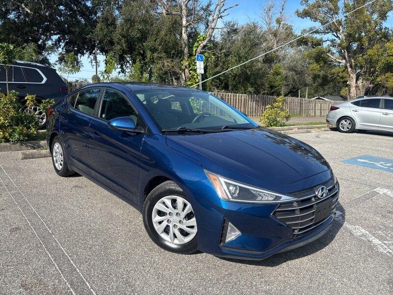 Hyundai Elantra - Thumbnail 5