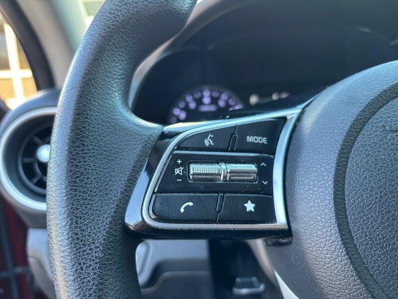 Kia Forte - Thumbnail 16