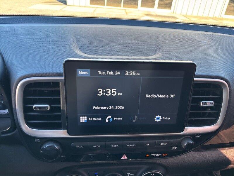 Hyundai Venue - Thumbnail 16