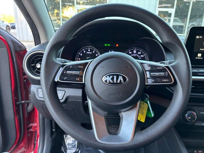 Kia Forte - Thumbnail 14