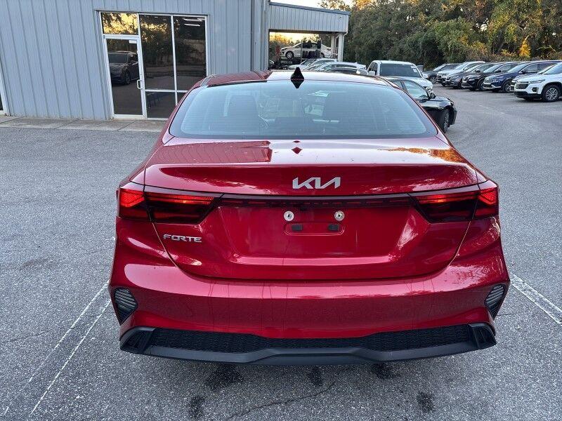 Kia Forte - Thumbnail 8