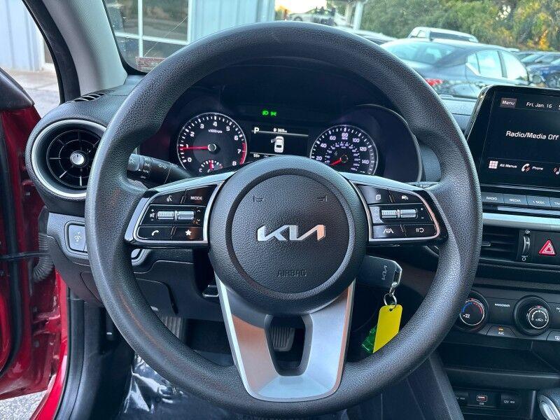 Kia Forte - Thumbnail 14