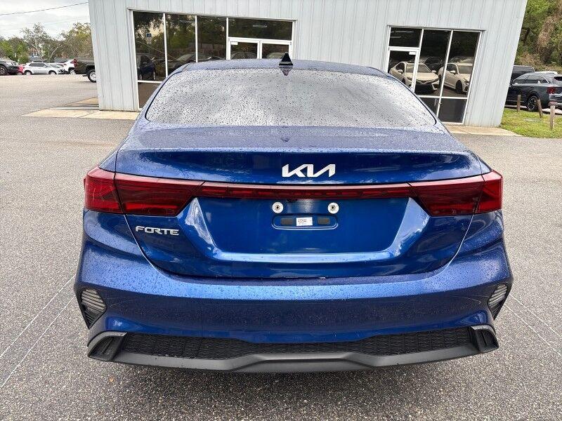 Kia Forte - Thumbnail 8