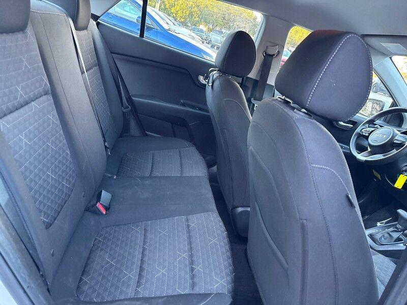 Kia Rio - Thumbnail 12