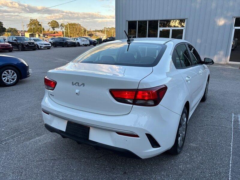 Kia Rio - Thumbnail 9