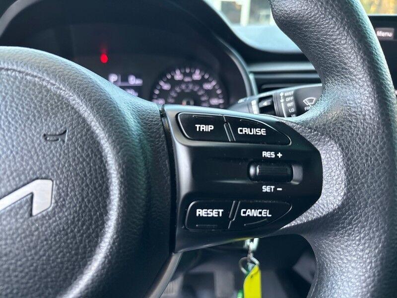 Kia Rio - Thumbnail 15