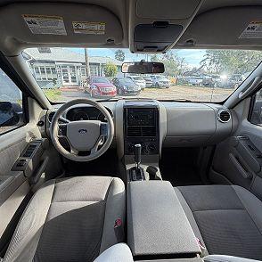 Ford Explorer Xlt - View 1