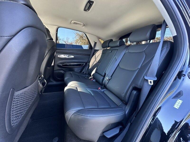 Genesis GV70 - Thumbnail 14