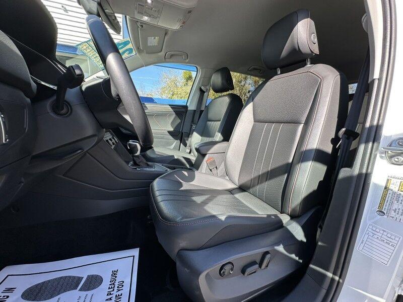 Volkswagen Tiguan - Thumbnail 12