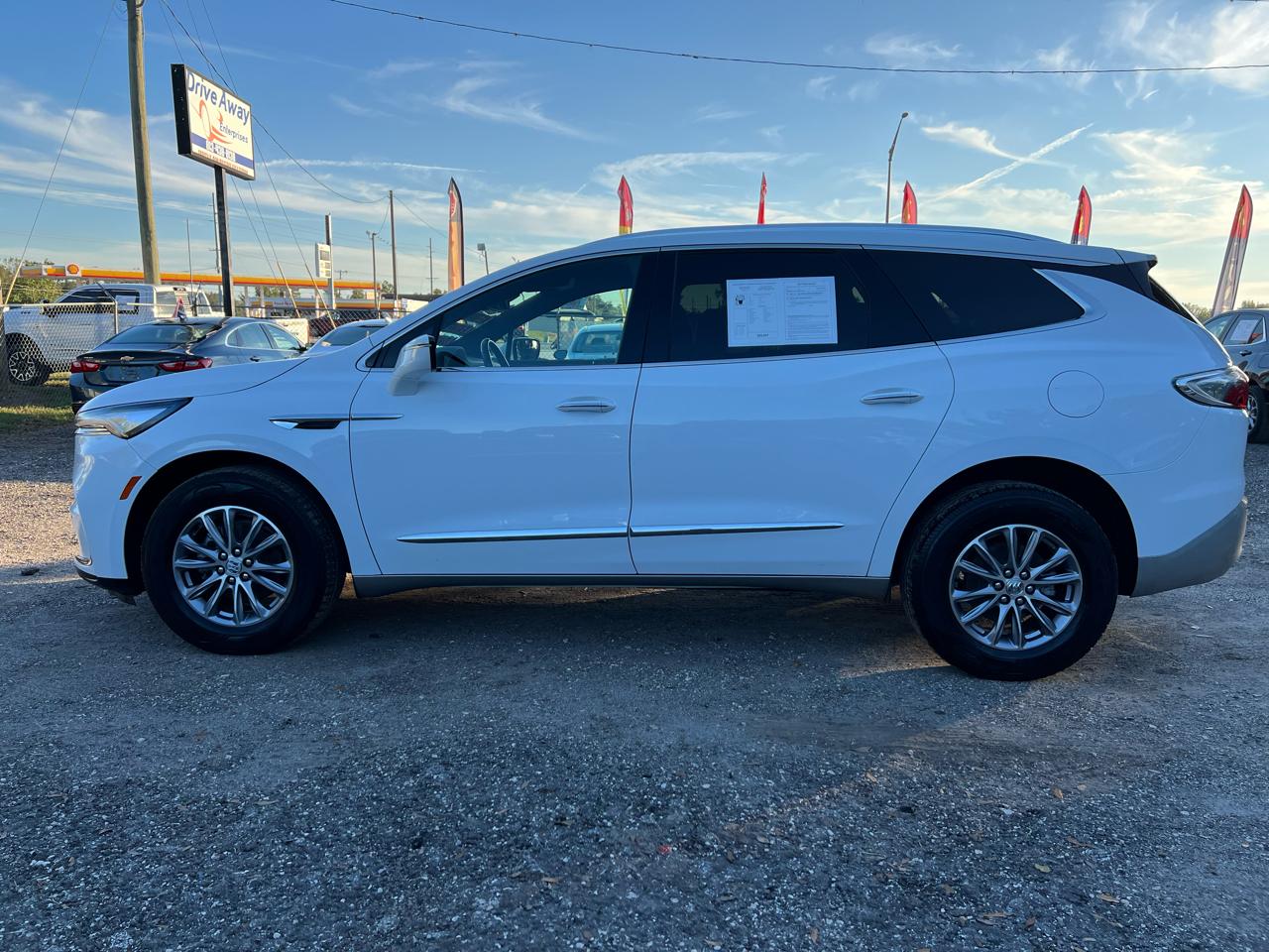 Buick Enclave - Thumbnail 7