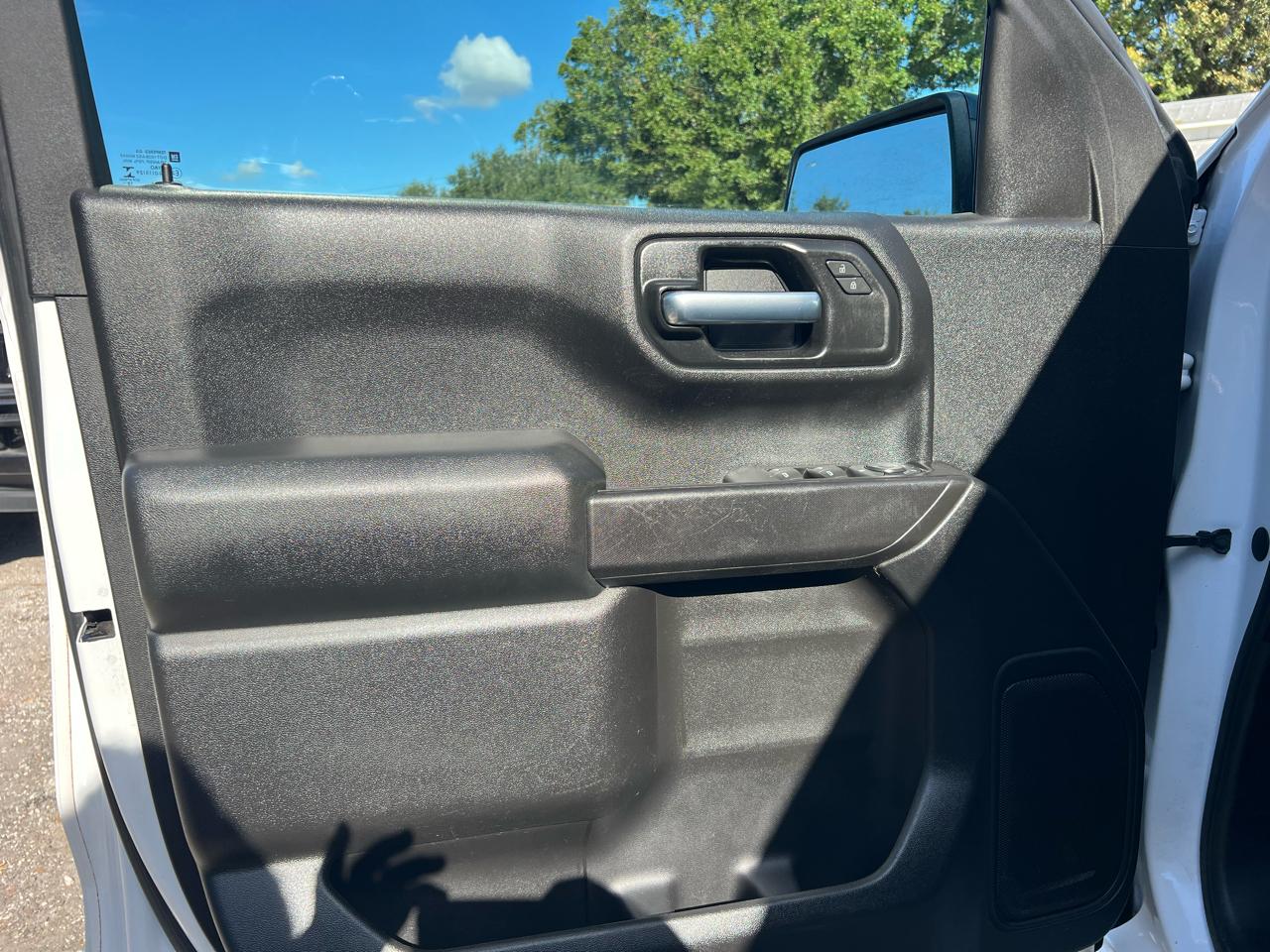 Chevrolet Silverado 1500 - Thumbnail 12