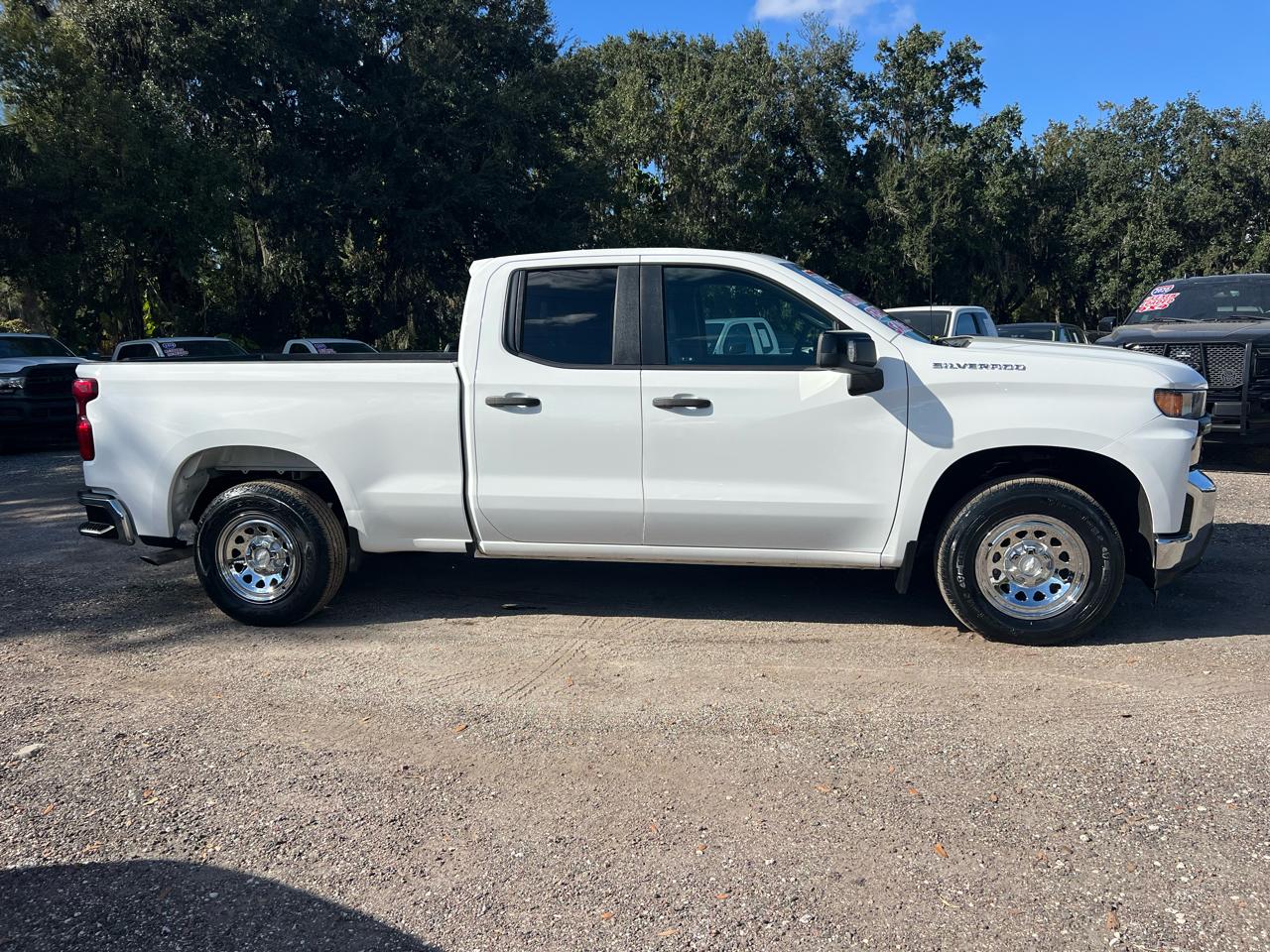 Chevrolet Silverado 1500 - Thumbnail 3