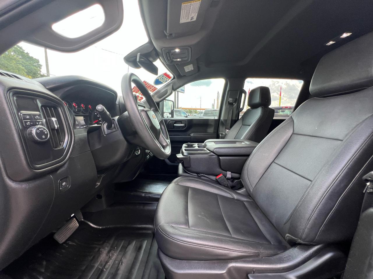 Chevrolet Silverado 2500Hd - Thumbnail 13