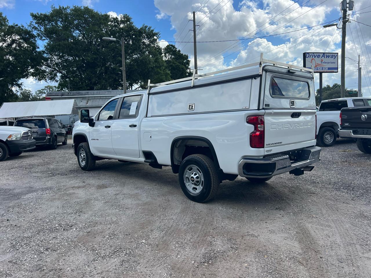 Chevrolet Silverado 2500Hd - Thumbnail 6