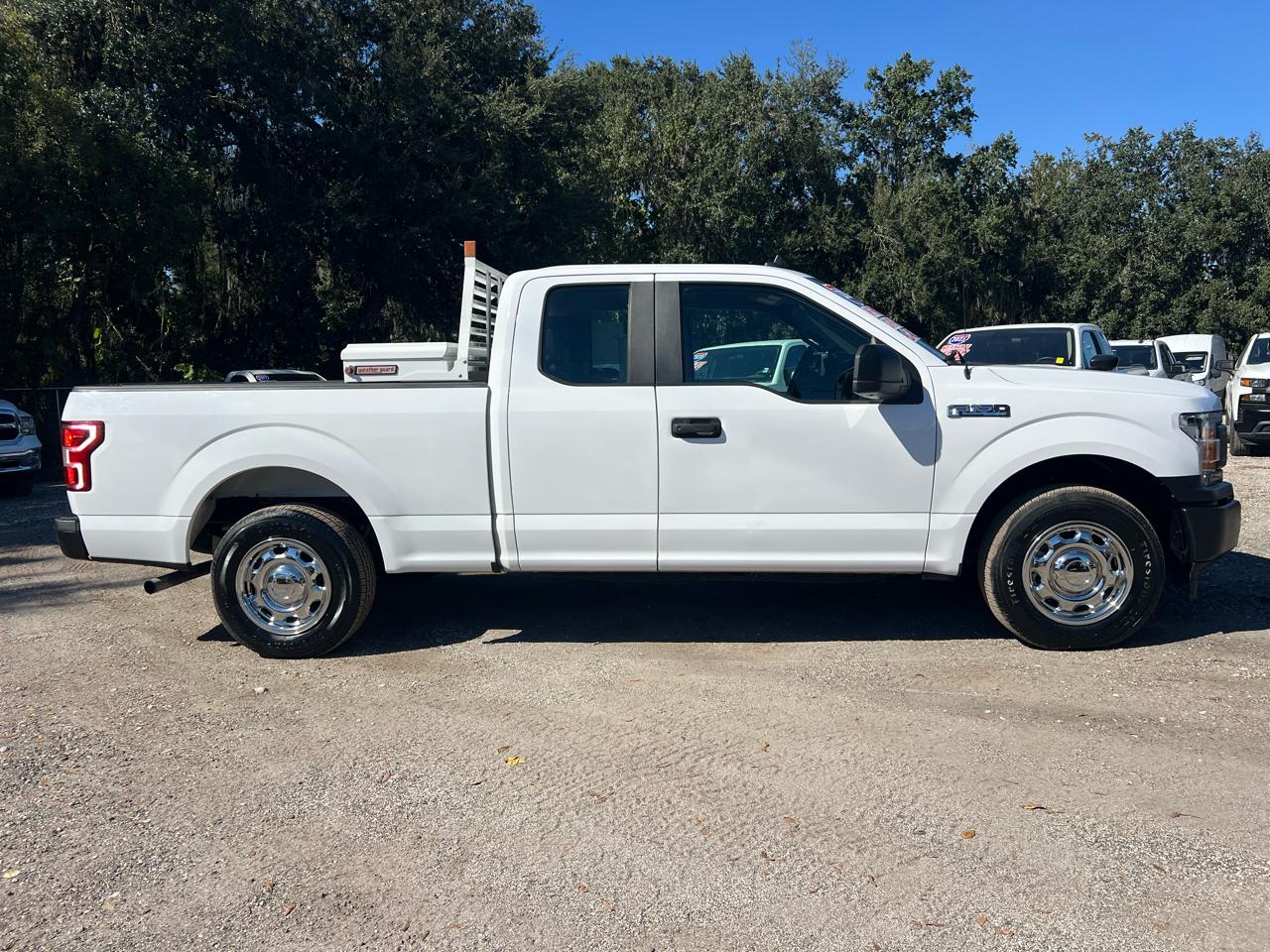 Ford F-150 - Thumbnail 3