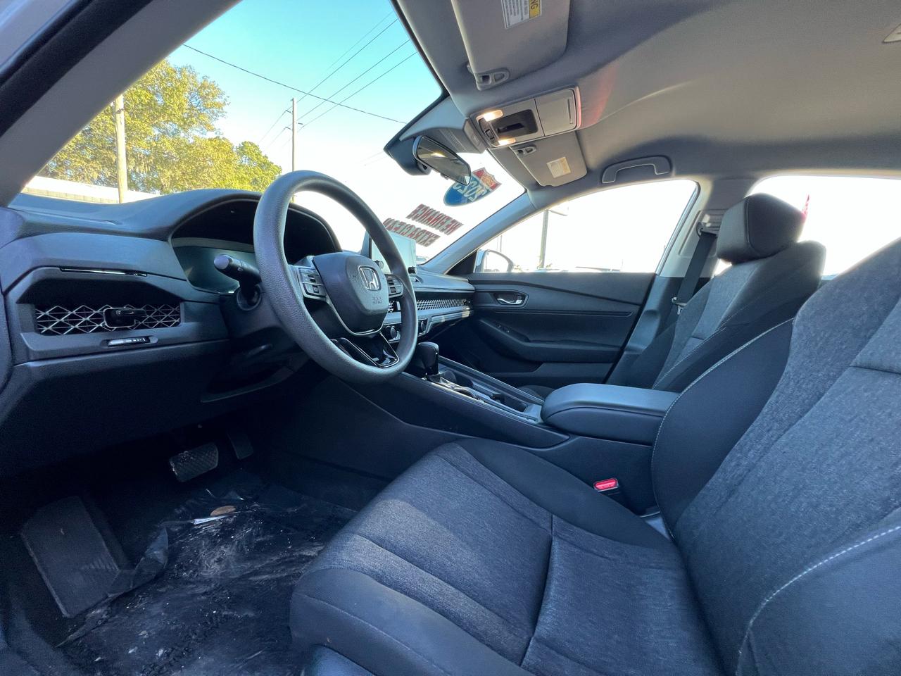 Honda Accord - Thumbnail 15