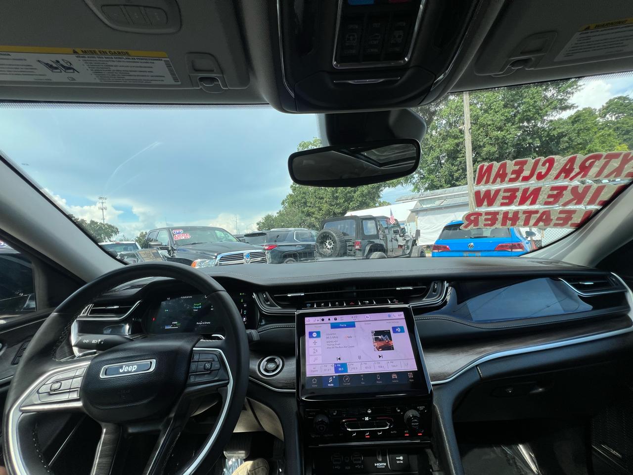 Jeep Grand Cherokee 4Xe - Thumbnail 15