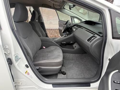 Toyota Prius Hybrid Ii Smartkey Only 107K Miles - Car For Sale - Tampa Hybrids Inc. - Thumbnail 14