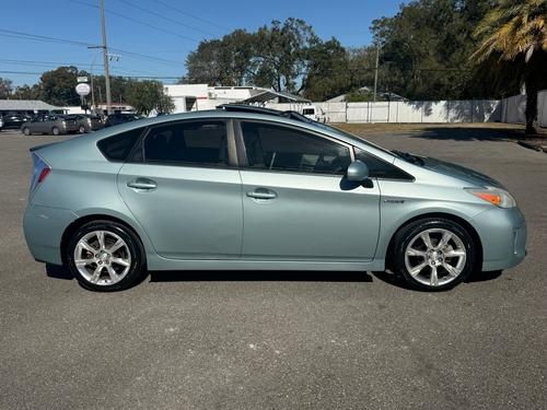 Toyota Prius Hybrid Three Solar Sunroof Pkg Leather Navigation 17 - Thumbnail 6