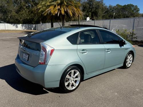 Toyota Prius Hybrid Three Solar Sunroof Pkg Leather Navigation 17 - Thumbnail 3
