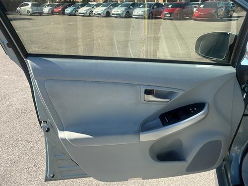 Toyota Prius Hybrid Three Solar Sunroof Pkg Leather Navigation 17 - Thumbnail 9