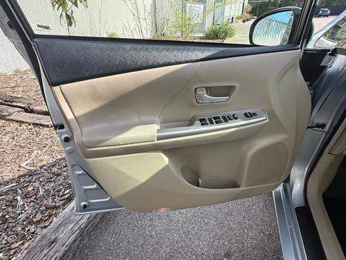 Toyota Prius V Wagon Two Leather Power Lumbar Camera Newer Abs! 122K Miles - Car For Sale - Tampa Hybrids I - Thumbnail 9