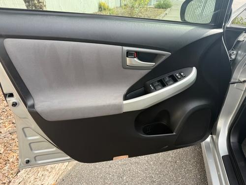 Toyota Prius Hybrid Three Navigation Camera Only 85K Miles - Car For Sale - Tampa Hybrids Inc. - Thumbnail 9