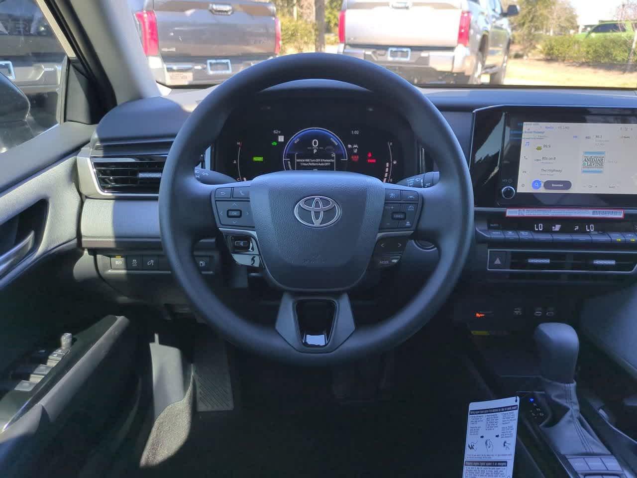 Toyota Camry Le - Thumbnail 16