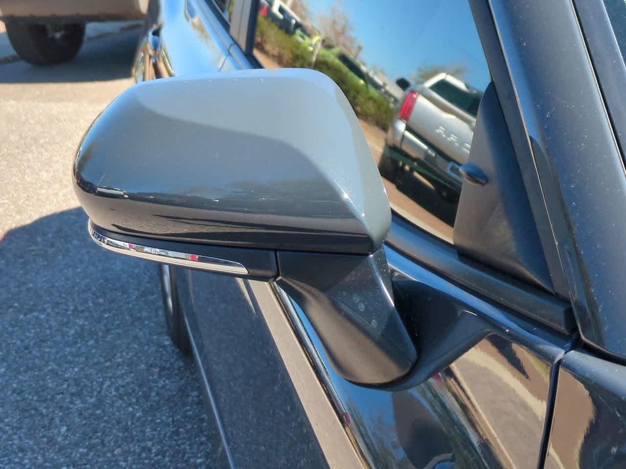 Toyota Camry Le - Thumbnail 13