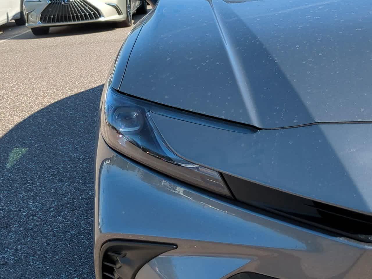 Toyota Camry Se - Thumbnail 11