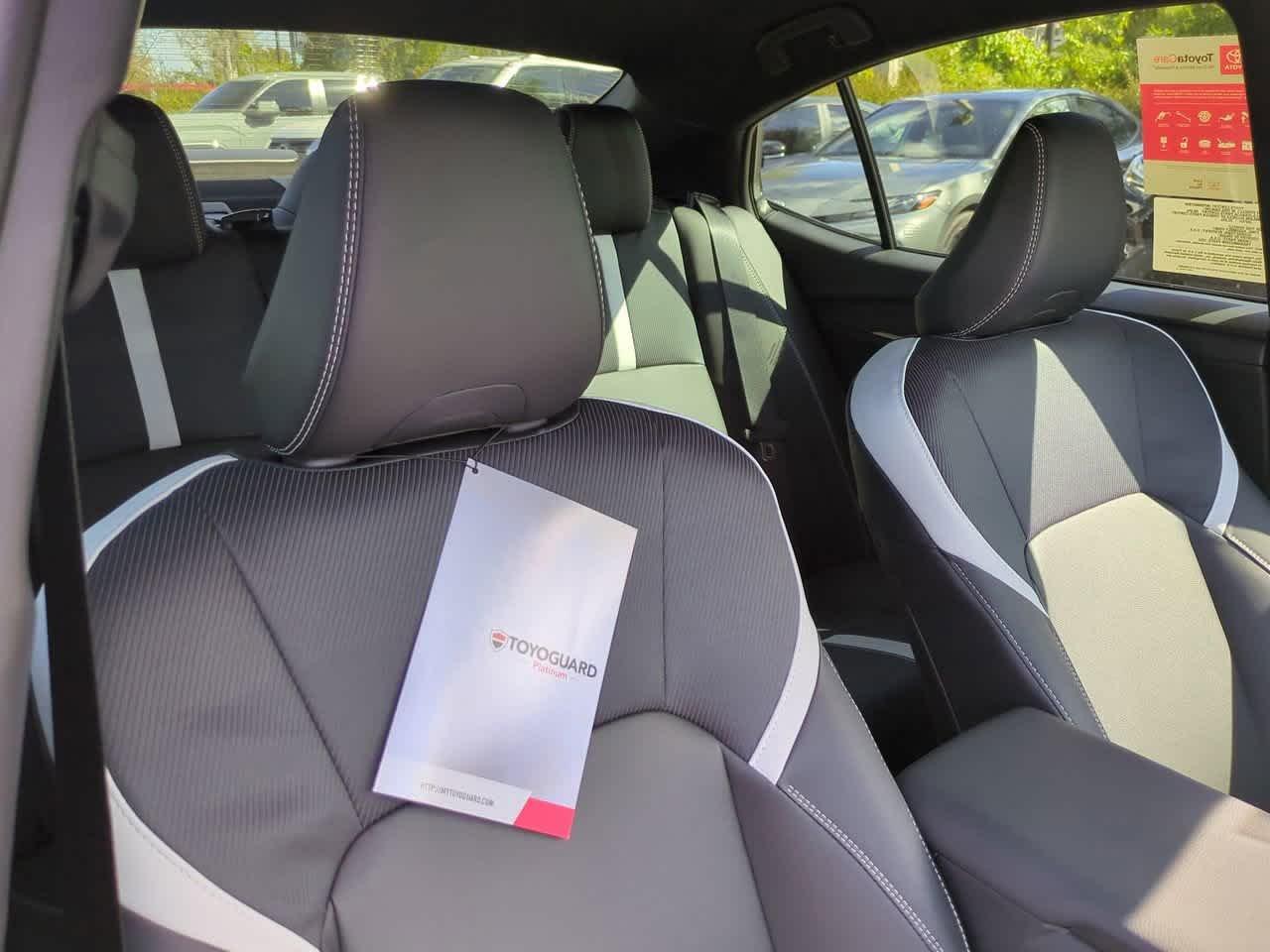 Toyota Camry Se - Thumbnail 8