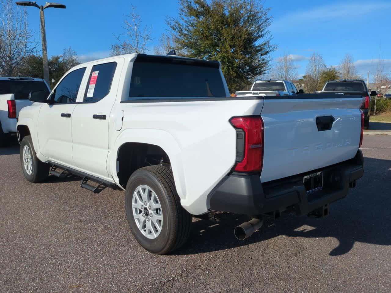 Toyota Tacoma Sr Double Cab Rear-Wheel Drive - Thumbnail 5