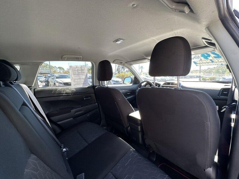 Mitsubishi Outlander Sport - Thumbnail 19