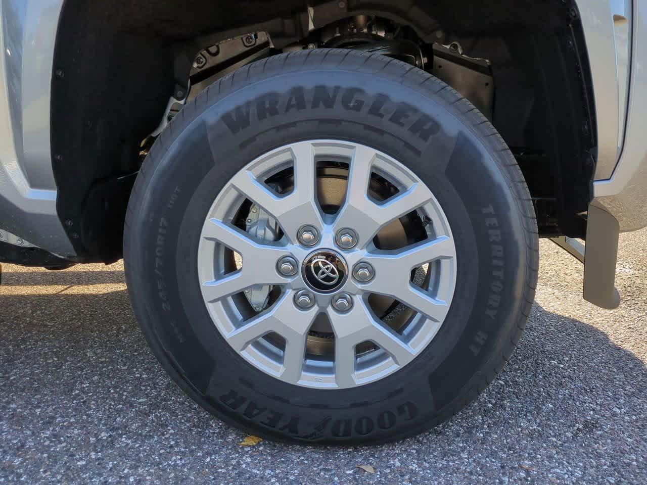 Toyota Tacoma Sr5 Double Cab 4-Wheel Drive - Thumbnail 12