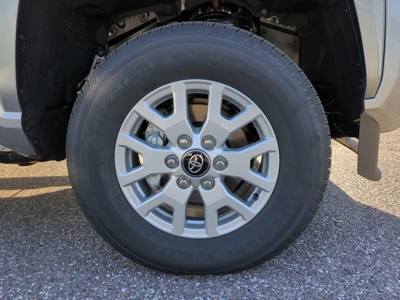 Toyota Tacoma Sr5 Double Cab 4-Wheel Drive - Thumbnail 12