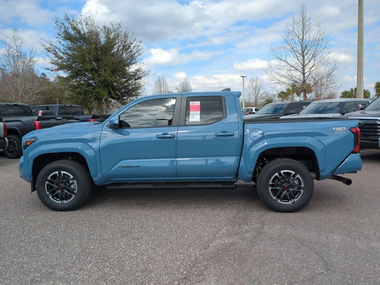 Toyota Tacoma Trd Sport Double Cab Rear-Wheel Drive - Thumbnail 4