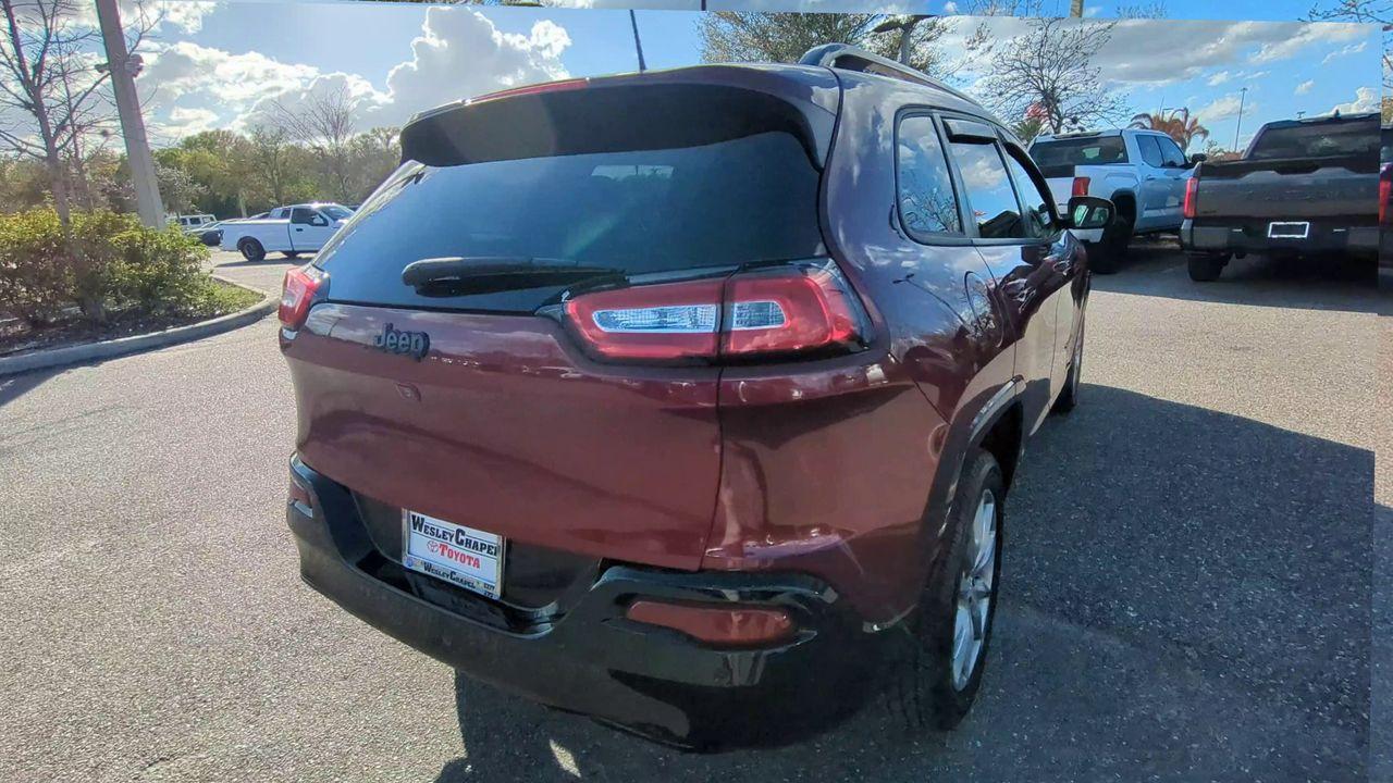 Jeep Cherokee Latitude Tech Connect Fwd - Thumbnail 2