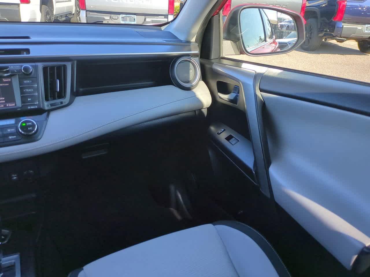 Toyota Rav4 Xle Fwd - Thumbnail 17