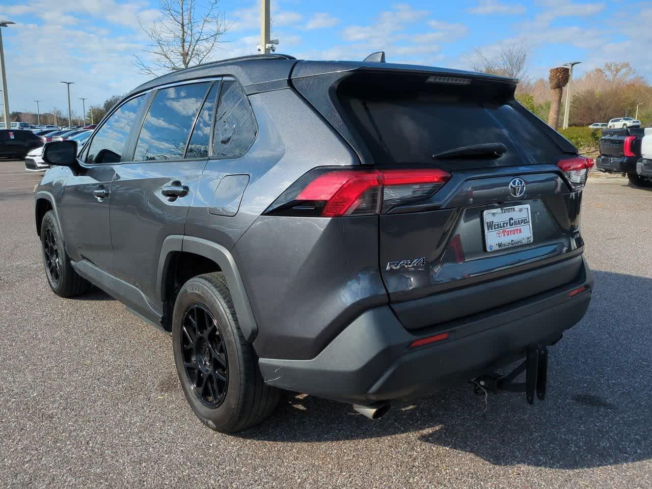 Toyota Rav4 Xle Awd - Thumbnail 5