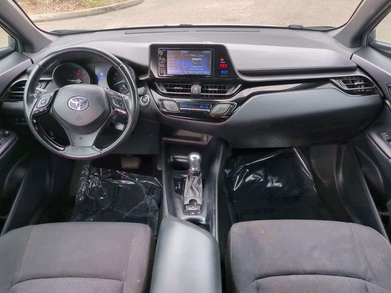 Toyota C-Hr Xle Premium Fwd Sport Utility - Thumbnail 15