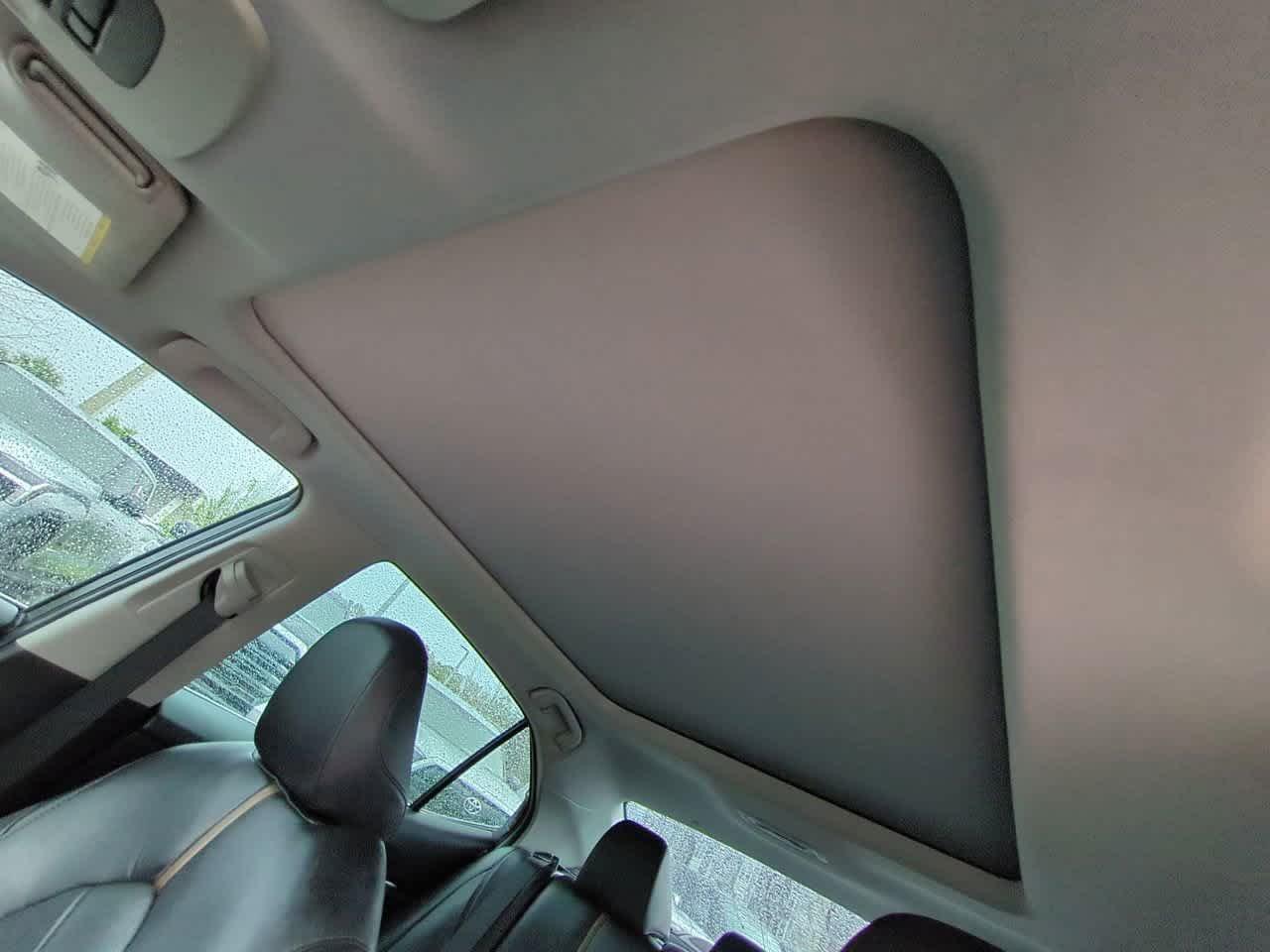 Toyota Camry Xle V6 Fwd - Thumbnail 20