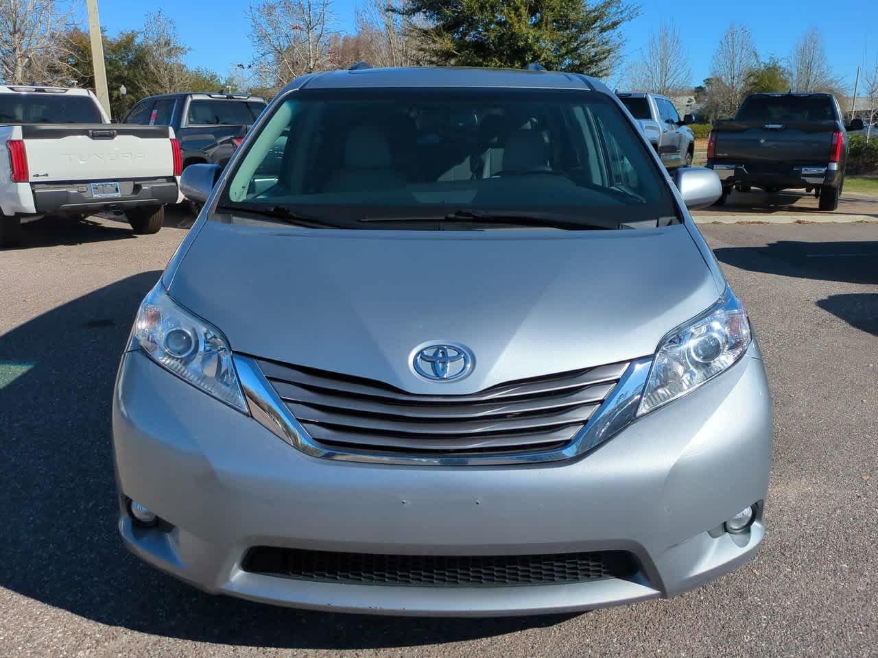 Toyota Sienna Xle Fwd - Thumbnail 10