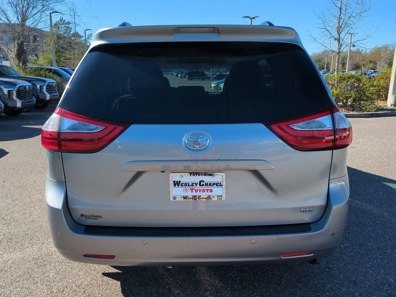 Toyota Sienna Xle Fwd - Thumbnail 6