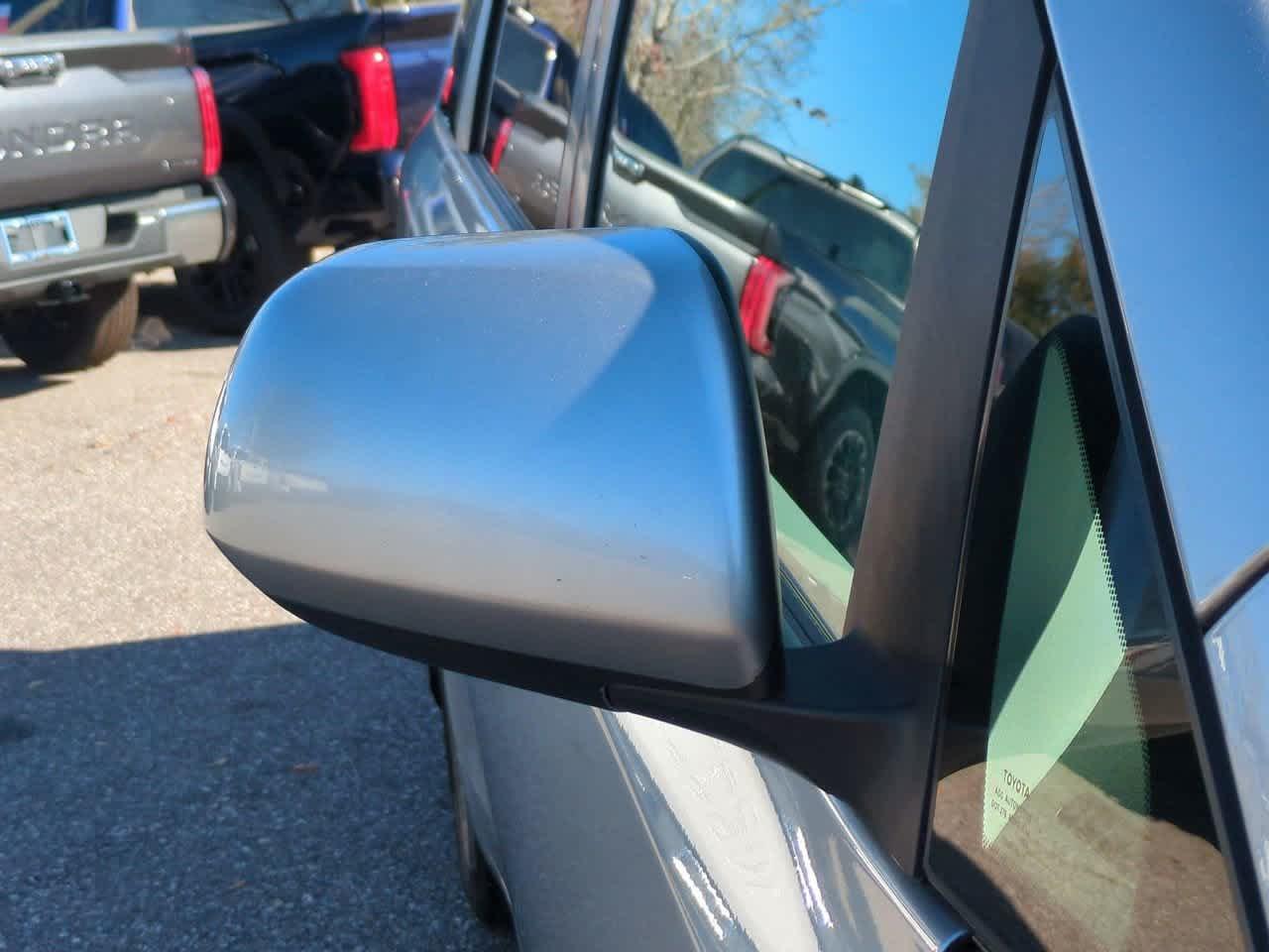 Toyota Sienna Xle Fwd - Thumbnail 13